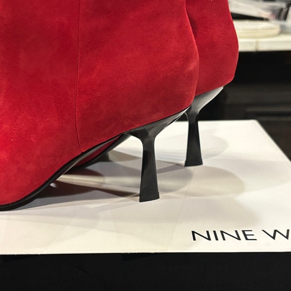 Nine West Red and Black Heeled Boots - Picture 3 of 7